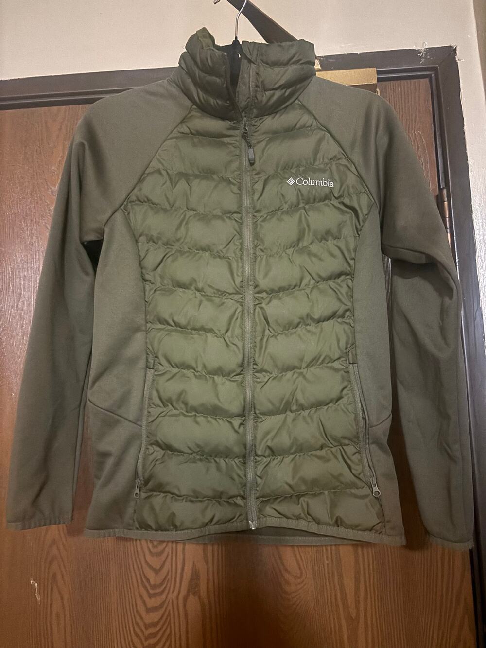 Columbia Olive Green Lightweight Fall/ Winter Outerwear Coat/ Jacket